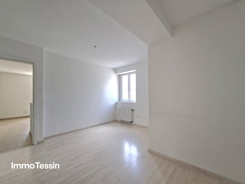 Attraktives Renditeobjekt 3 von 4 Wohnungen in einem 4Parteienhaus mit zusätzlicher Parzelle und privaten Parkplätzen 202