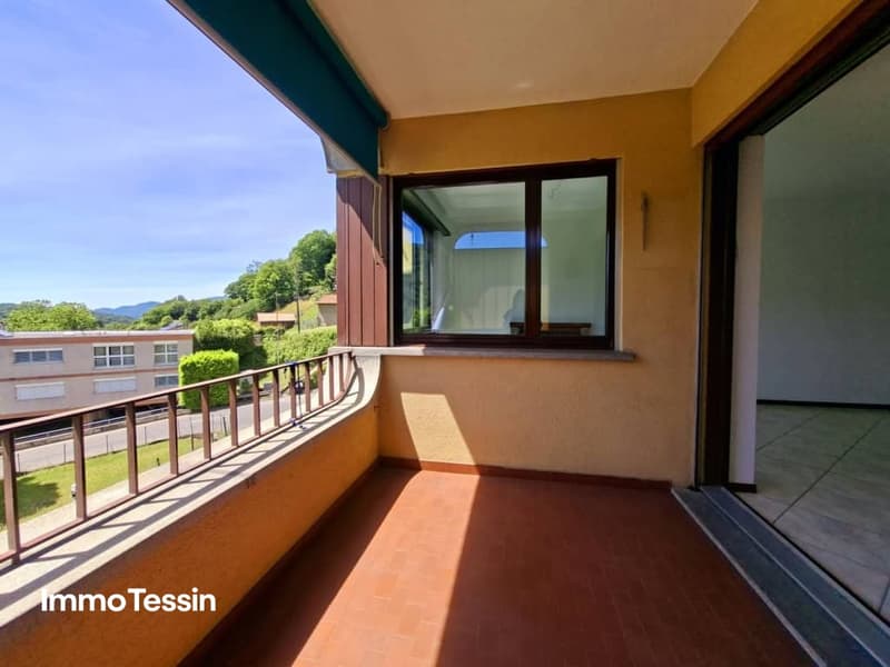 Entspannen mit Pool und Blick auf den San Salvatore 211