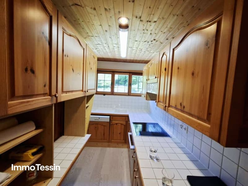 4.5 Zimmer Tessinerhaus mit Einliegerwohnung an dominanter Lage 08
