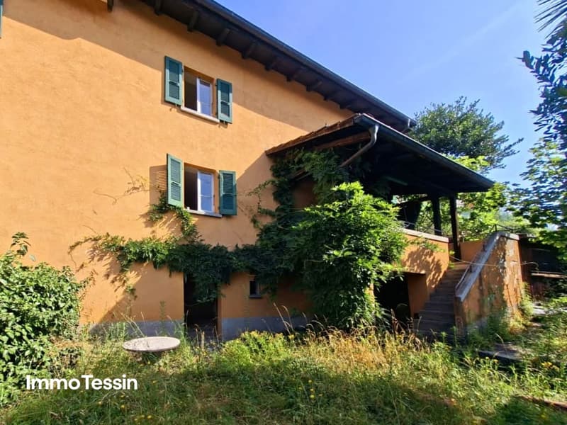 Rückzugsort mit traumhaftem Blick auf Lugano und die umliegende Region 13