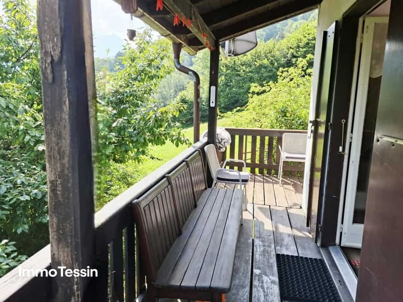 Traumhaftes 3.5 Zimmer Einfamilienhaus mit Bauland an idyllischer Lage02