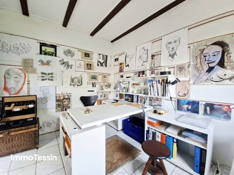 großzügige Liegenschaft mit zwei Rustici und separatem Atelier 8