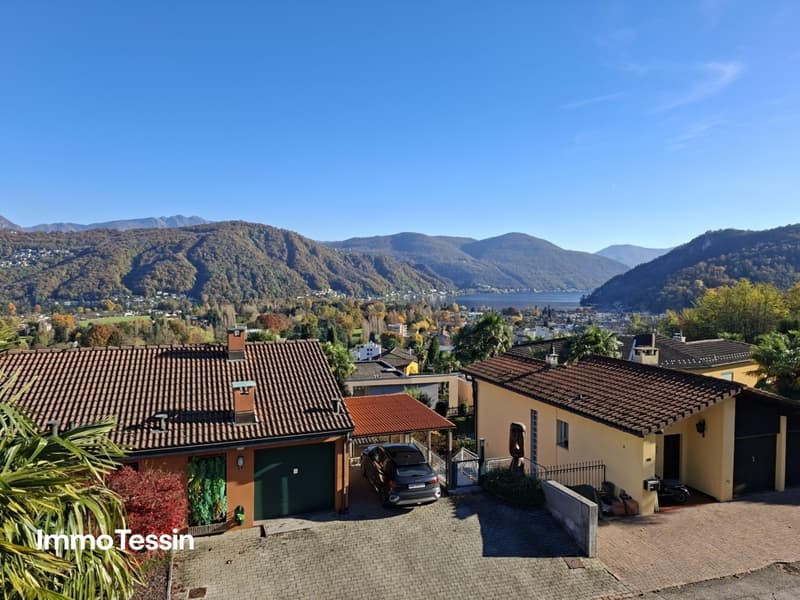 Grosszügiges Einfamilienhaus mit traumhafter Seesicht, ruhiger Lage und Nähe zum Golfplatz Lugano-Magliaso 5