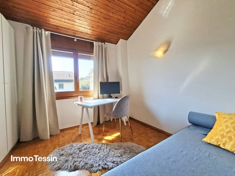 Grosszügiges Einfamilienhaus mit traumhafter Seesicht, ruhiger Lage und Nähe zum Golfplatz Lugano-Magliaso 104