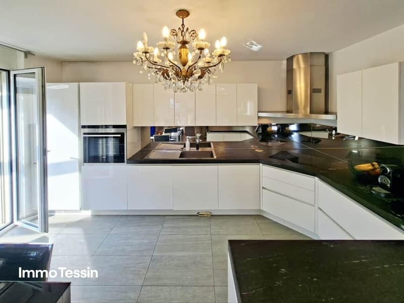 Eine Villa zum Verlieben modernes Design, stilvolles Ambiente und 4 Parkplätze 6