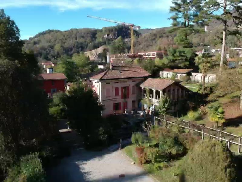 Villa ottocentesca di pregio 2 locali a Tresa Monteggio (16)
