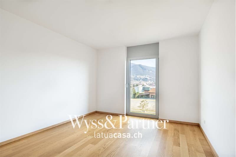 Rancate, luminoso e moderno 4.5 locali (8)