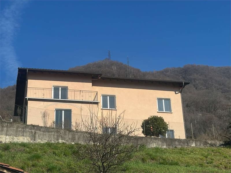 Gordola - Casa unifamiliare allo stato grezzo con splendida vista lago (1)
