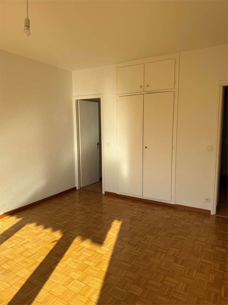 Pratico appartamento di 1.5 locali con balcone e vista lago - Minusio (2)