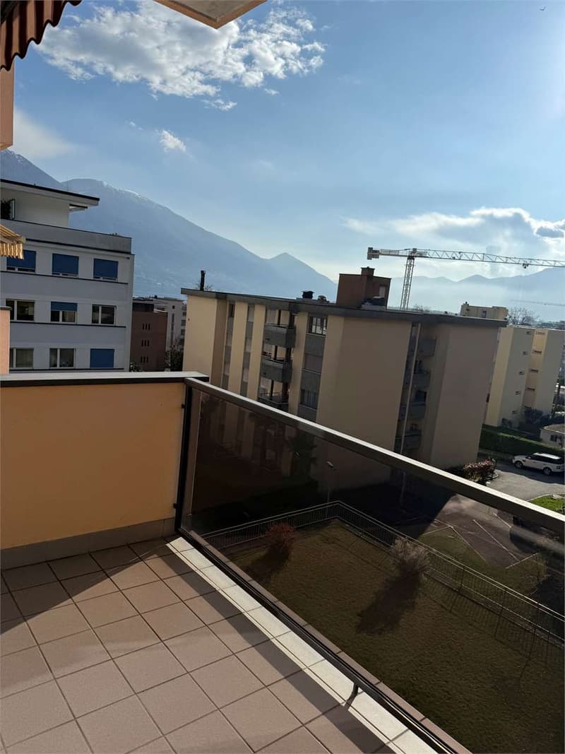 Pratico appartamento di 1.5 locali con balcone e vista lago - Minusio (3)