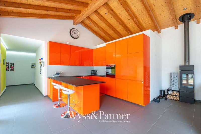 Iragna - Casa unifamiliare 4.5 locali con ampio giardino e dependance (5)