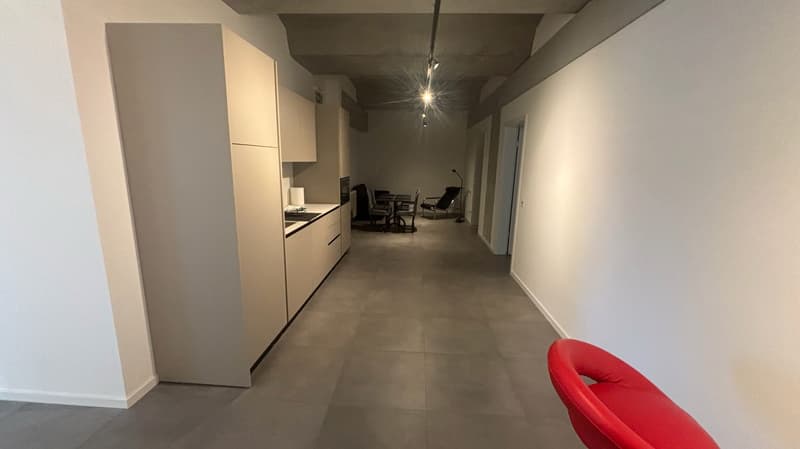 MEZZOVICO - ufficio nuovo, luminoso e moderno (3)