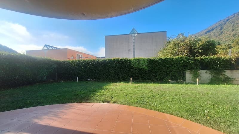 Soleggiata,   Confortevole Villetta indipendente  con portico, terrazza, giardino (5)