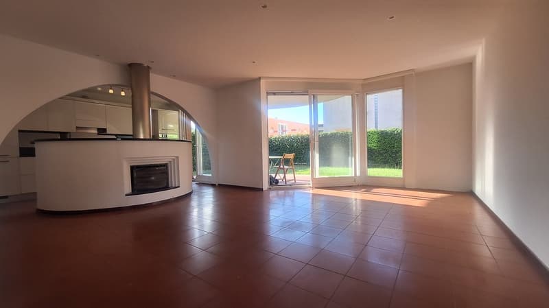 Soleggiata,   Confortevole Villetta indipendente  con portico, terrazza, giardino (8)