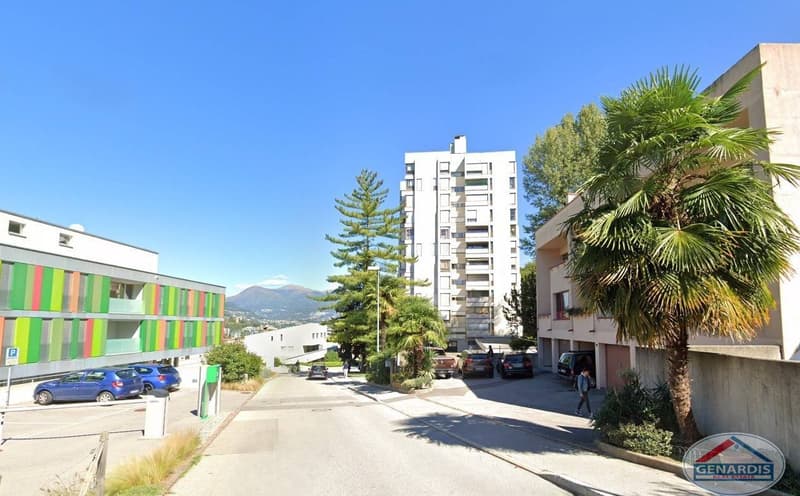 Comodità,   Appartamento  loc  3,5,   con Terrazza, vista panoramica,  cantina (2)