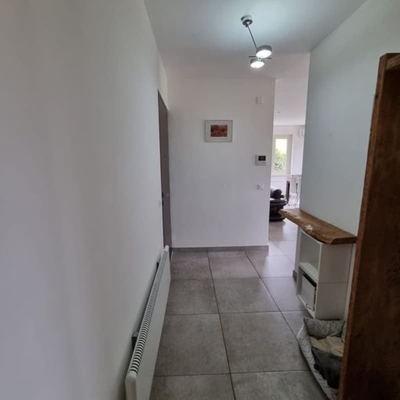 Breganzona , Soleggiata   Ampia Casa Indipendente con tre appartamenti , Giardino  privato (16)