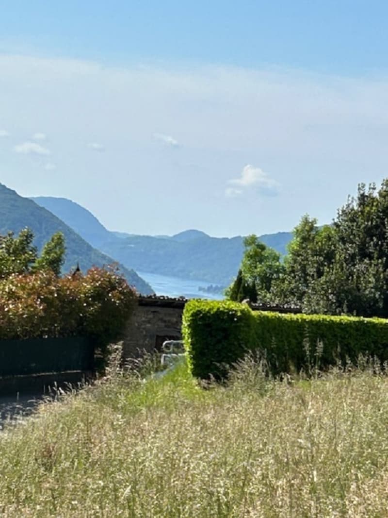 Terreno edificabile Residenziale pianeggiante, in posizione Tranquilla, Soleggiata, (4)