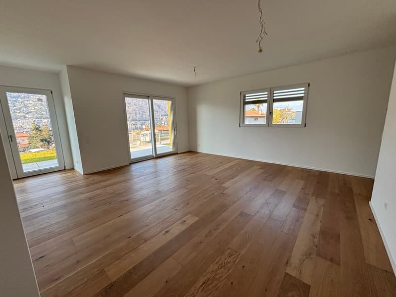 Neues Penthouse in Brusino - Seesicht und Bootsplatz! (6)