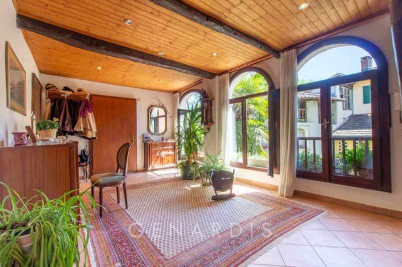 Splendida casa di 8 locali a Pura con ampio terrazzo soleggiato (4)