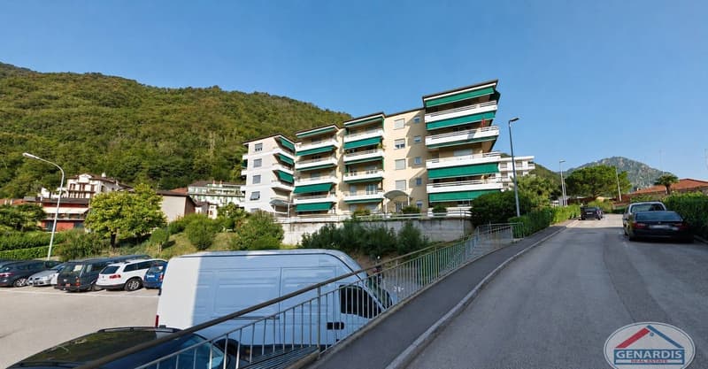 Appartamento moderno di 3.5 locali con vista panoramica a Melide (1)