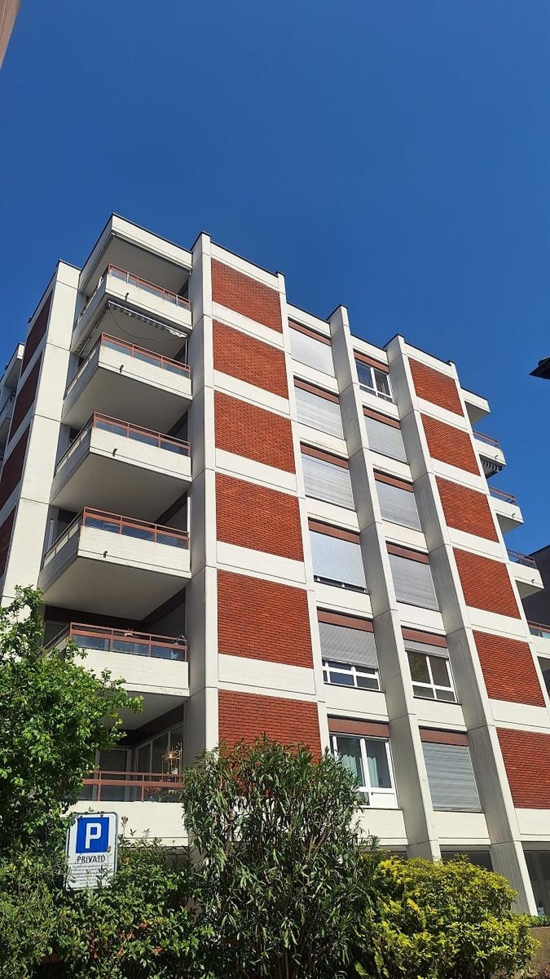 Centro Lugano, Piano Attico Appartamento loc 2,5, Terrazza, Balcone, Posto Auto coperto. (4)