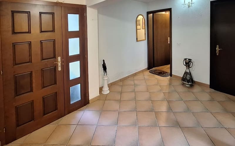 Soleggiata, Tranquillità, Spaziosa Villa indipendente con giardino, piscina (9)
