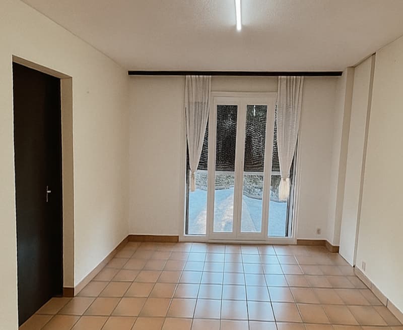 Soleggiata, Tranquillità, Spaziosa Villa indipendente con giardino, piscina (19)