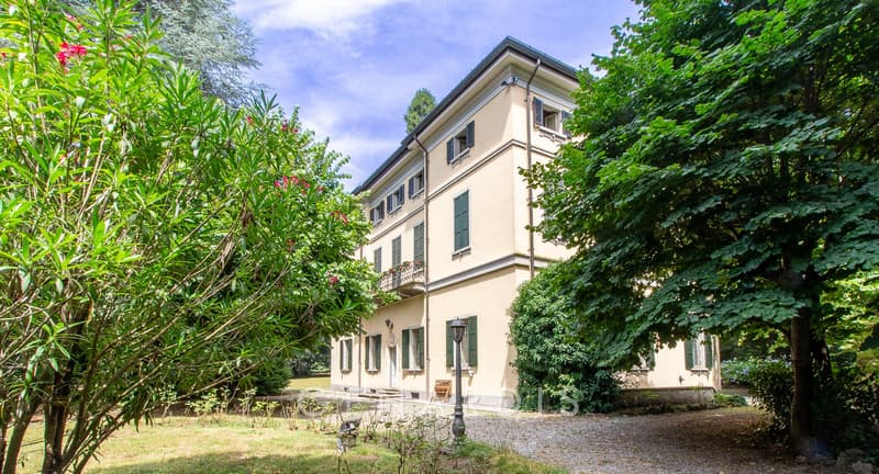 Affascinante villa storica del 1850 a breve distanza dalla Svizzera (34)