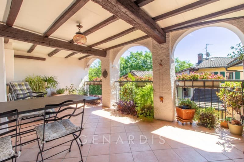 Splendida casa di 8 locali a Pura con ampio terrazzo soleggiato (2)
