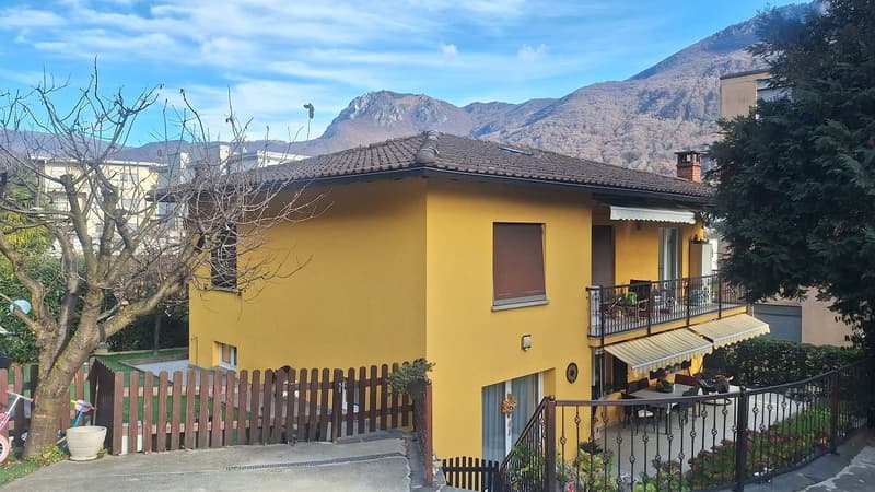 Soleggiata, Spaziosa, Casa Indipendente con due Appartamenti, loc 3,5, Terrazza, giardino (3)