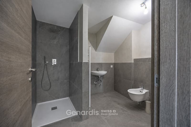 Incantevole appartamento in vendita a Lema, Ticino (8)