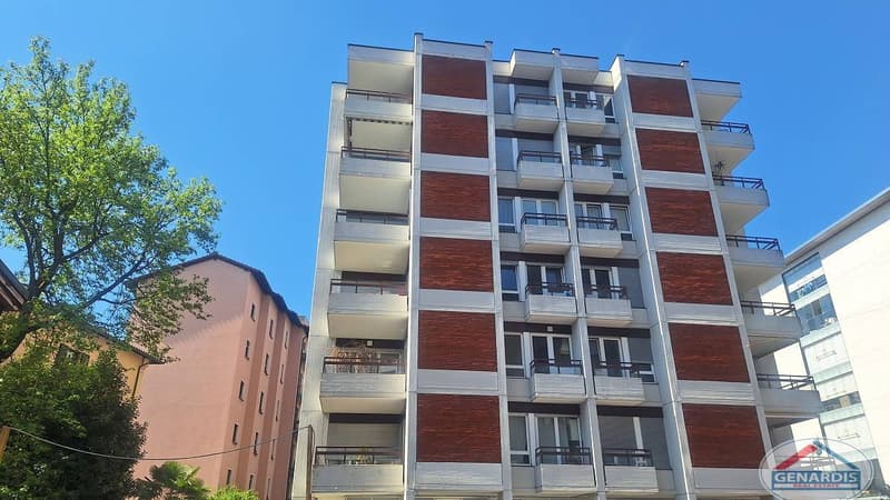 Centro Lugano, Piano Attico loc 2,5, Terrazza, Balcone, Posto Auto coperto. (2)