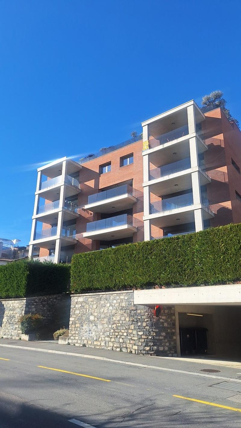 Comodità,, Soleggiato, Elegante Appartamento, con due Terrazze, Due posti auto (3)