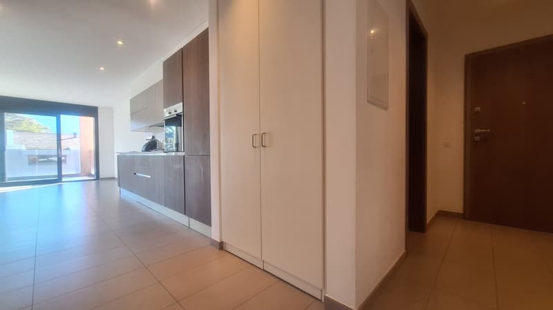 Comodità,, Soleggiato, Elegante Appartamento, con due Terrazze, Due posti auto (7)