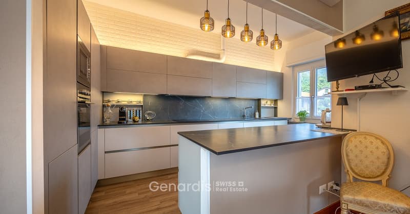 Splendida Villa con Piscina e Vista Montagna a Lavena Ponte Tresa (39)