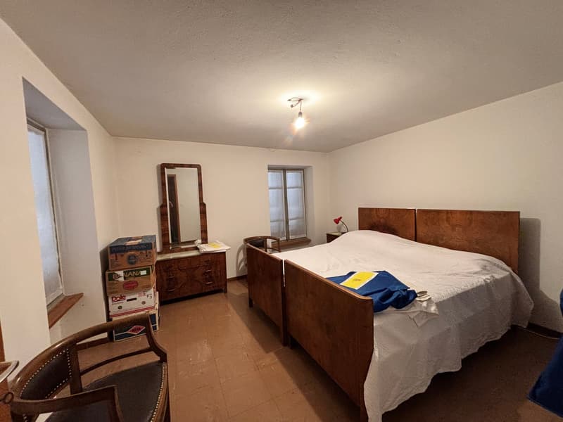 Casa plurifamiliare storica a Breno, Luganese – 9.5 locali su 3 piani (4)