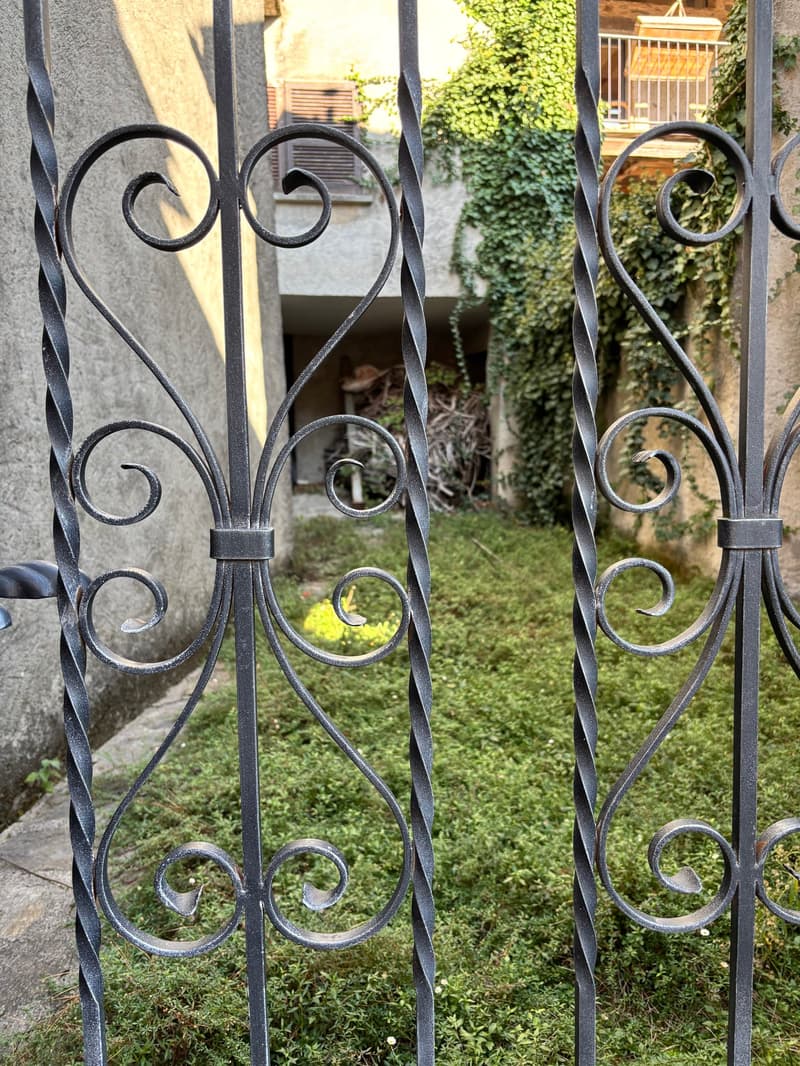 Casa plurifamiliare storica a Breno, Luganese – 9.5 locali su 3 piani (7)