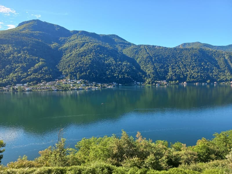 Villa unifamiliare con splendida vista lago