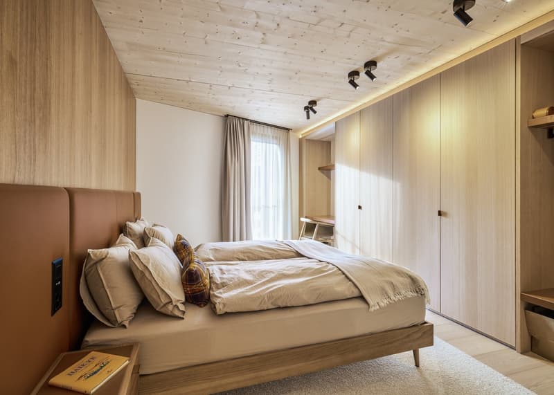 Duplex Penthouse with Private Sauna (8)
