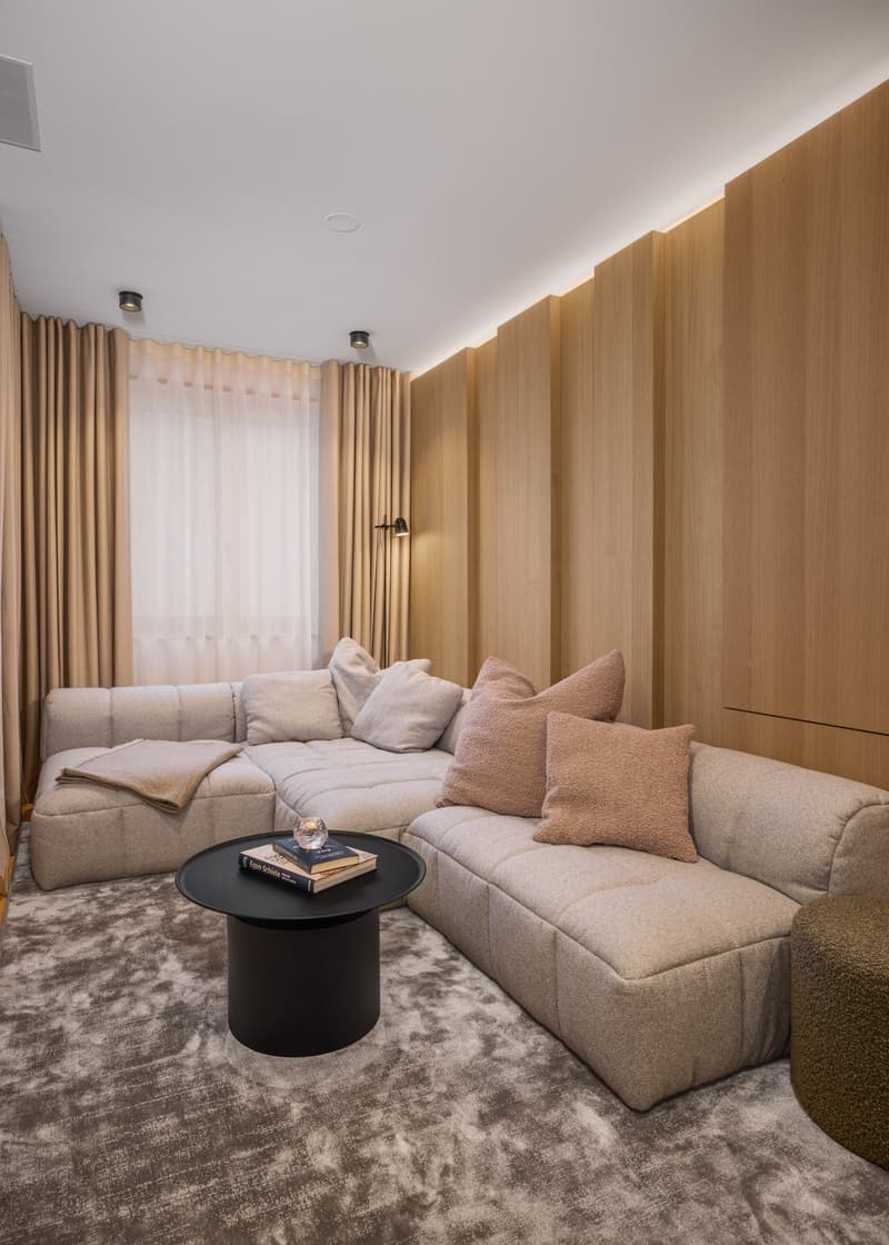 Two-Level Penthouse with Private Sauna (3)