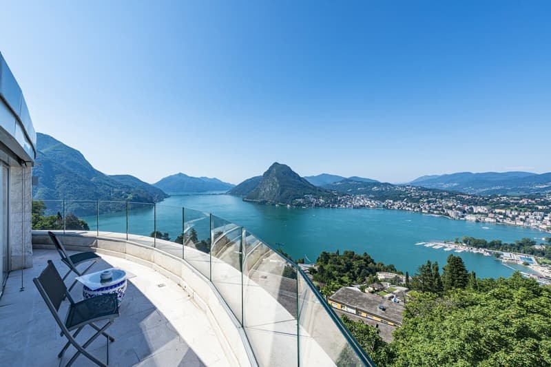 "Luxury penthouse on Monte Brè: breathtaking lake view!» (1)