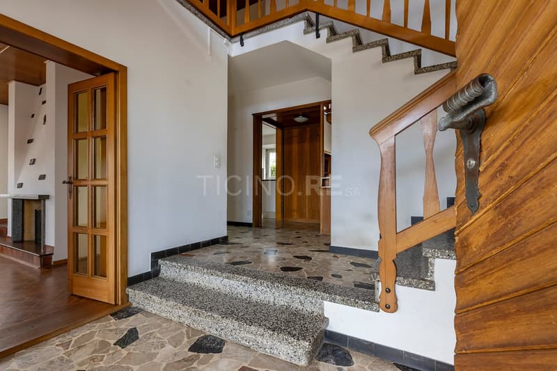 Per gli amanti delle proprietà di carattere – Villa di charme con ampio giardino a Manno (6)