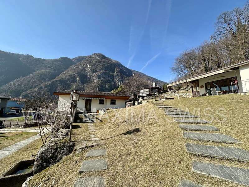 BIASCA: CASA IMMERSA NEL VERDE CON NUOVA DEPANDANCE (7)