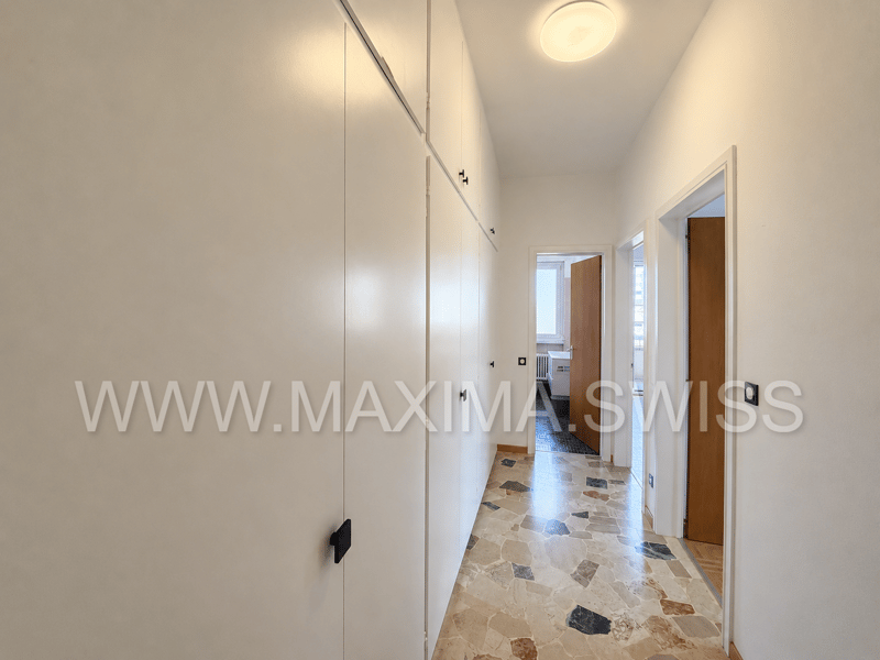 Chiasso: Ampio e luminoso 4.5 locali in quartiere tranquillo e soleggiato (5)