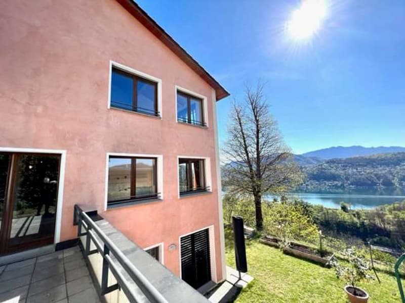 Elegante appartamento vista lago (9)