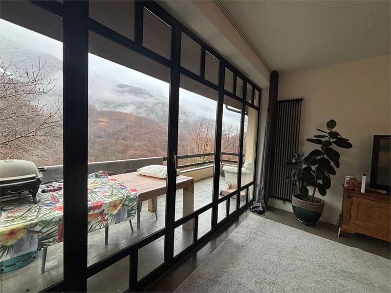 Esclusiva villa panoramica immersa nel verde (8)