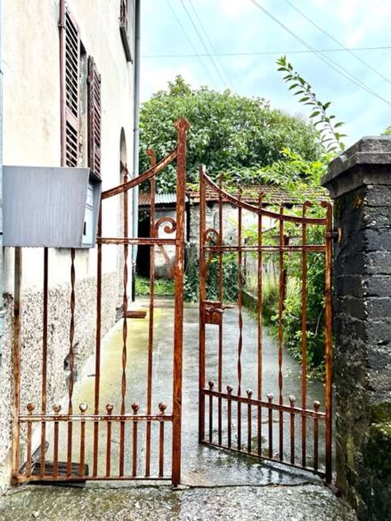 Spaziosa casa ticinese 6,5 locali con giardino (8)