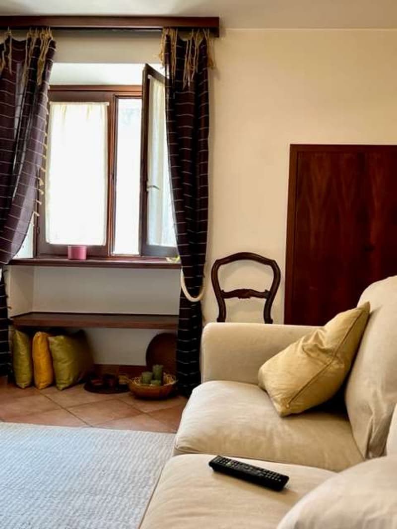Bella casa ticinese 2,5 locali nel borgo antico (7)