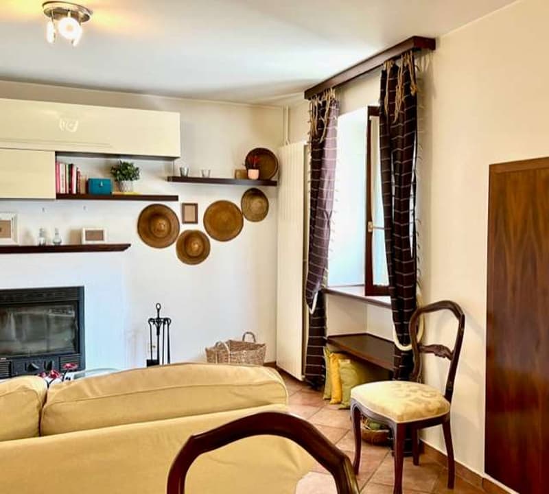 Bella casa ticinese 2,5 locali nel borgo antico (2)