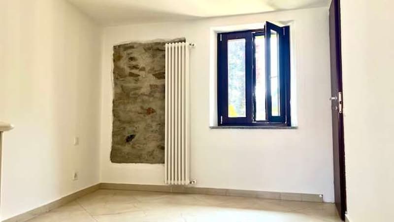 Casa ticinese ristrutturata in incantevole corte storica (11)